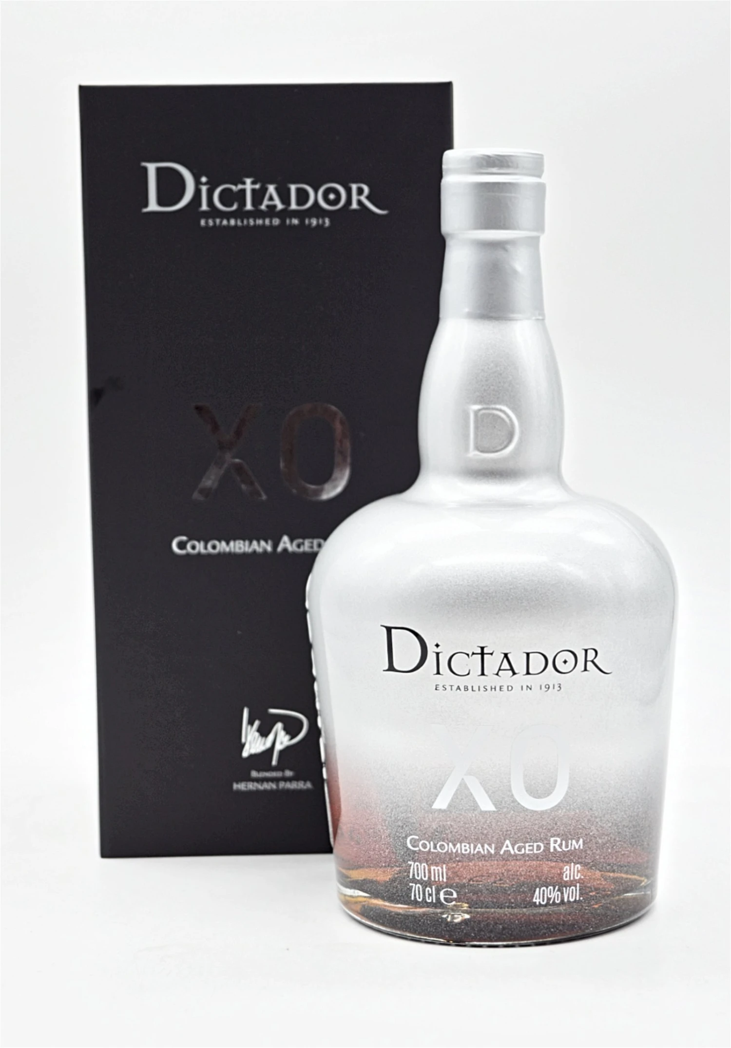 XO Insolent Colombian Aged Rum 3 XO Insolent Colombian Aged Rum